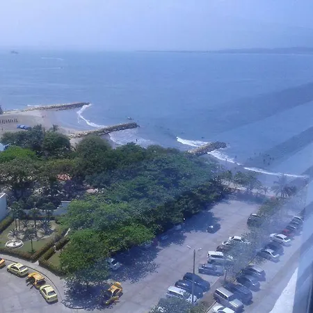 Apartamentos Con Vista Al Mar En El Laguito Cartagena Exterior photo