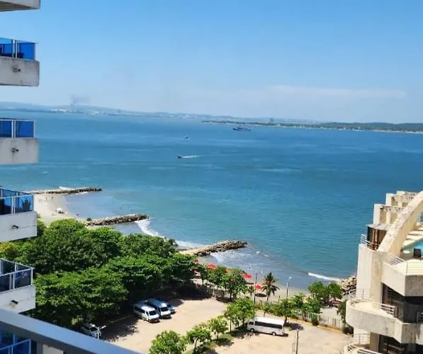 Moderno Apartamento Frente al Mar