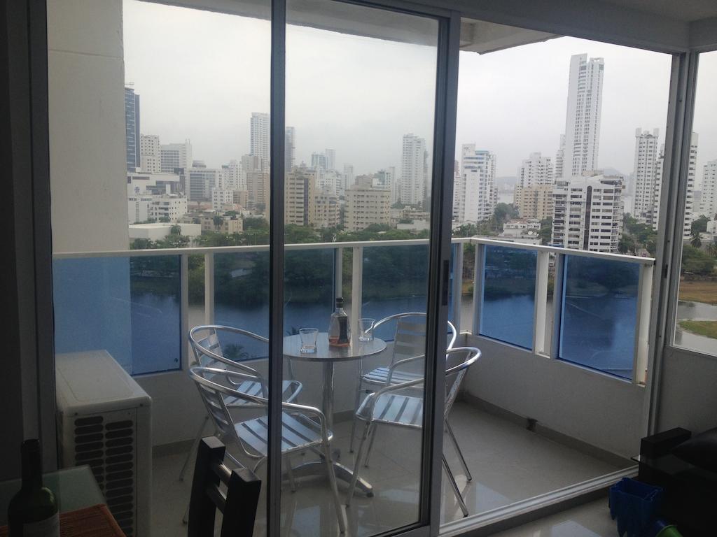 Moderno Frente Al Mar *